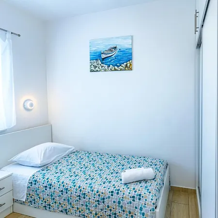 Apartments Nina Maslenica Exterior photo